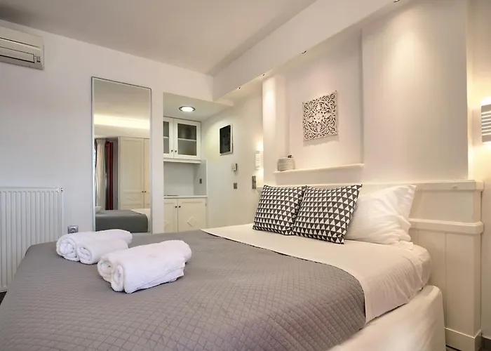 Katerina Mare Naousa (Paros)