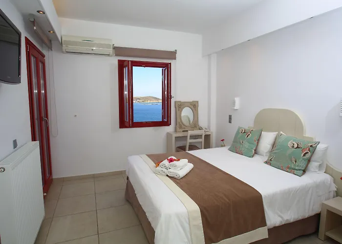 Katerina Mare Naousa (Paros)