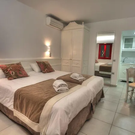 Apartahotel Katerina Mare Naousa (Paros)